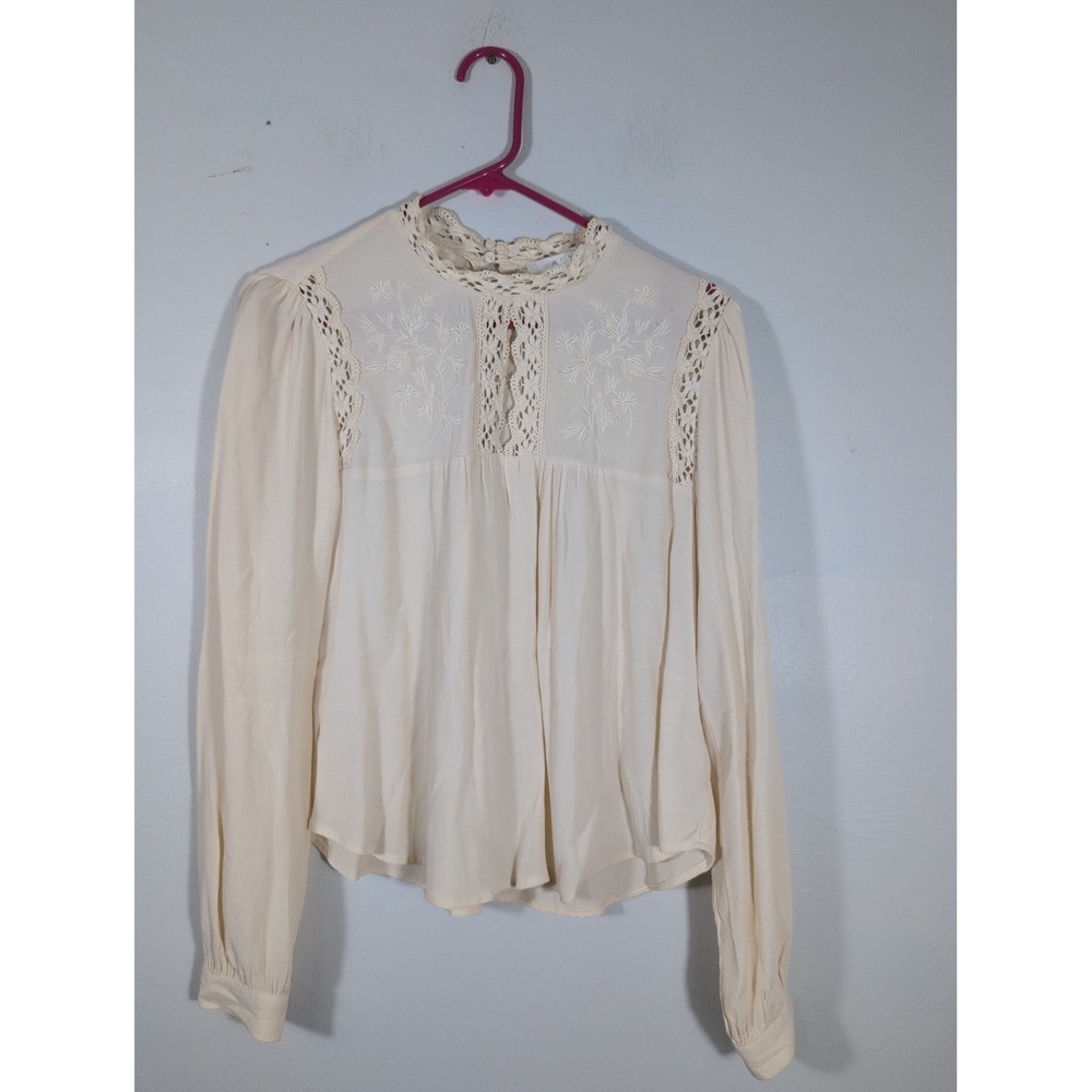 Astr the label NWT women's lace detail Long sleeve blouse size S cream
